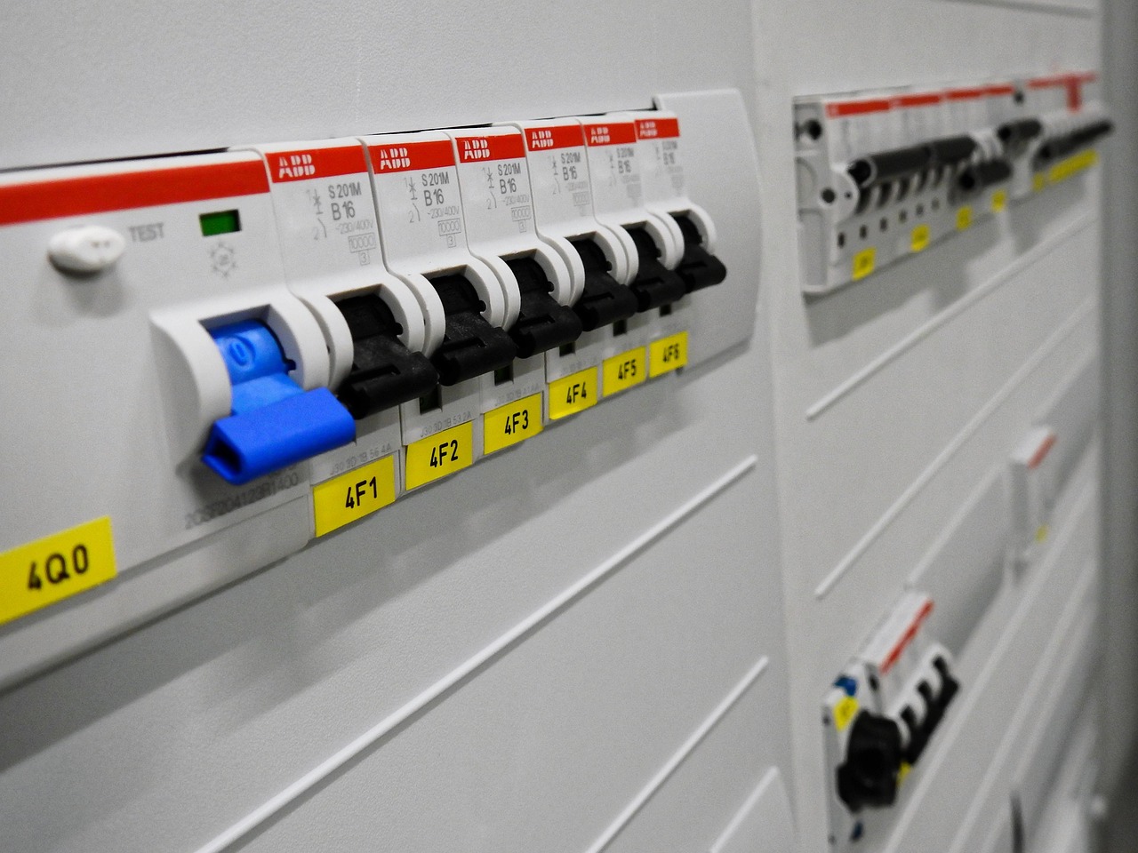 Électricien Paris 9
