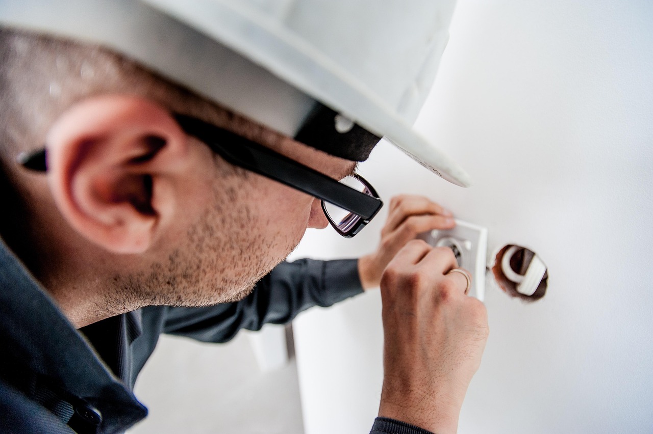 Électricien à Paris 19 : Dépannage urgent et électricité générale 2 Électricien à Paris 19
